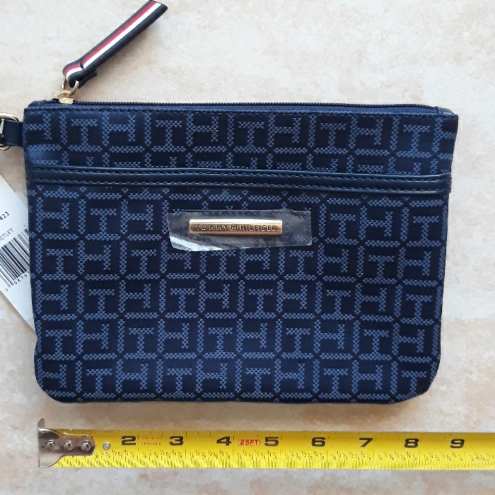 5x*Host Pick*Tommy Hilfiger wristlet - Picture 7 of 8